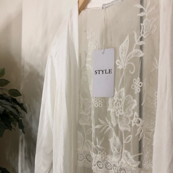 NWT Made In Italy My Style Lace White Sweater - Picture 2 of 6